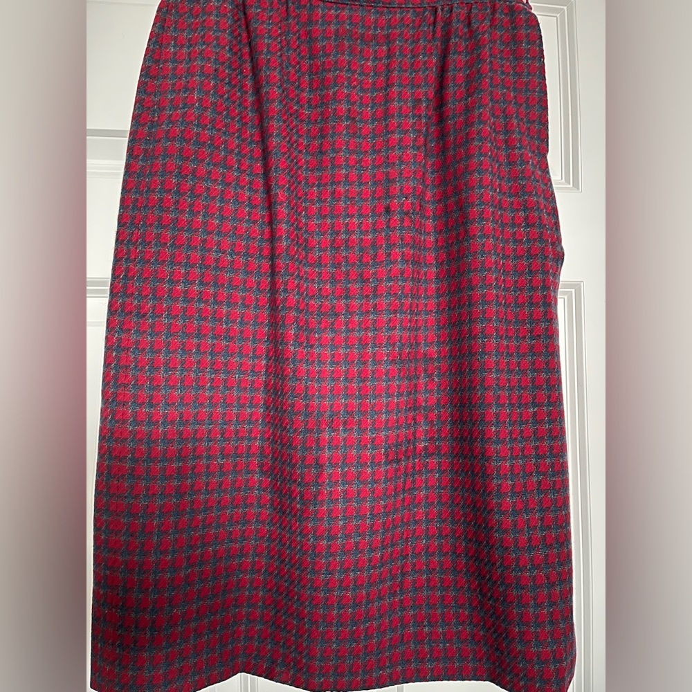 Pendleton Vintage Deep Red and Navy Blue Houndstooth Pencil Skirt Size 8